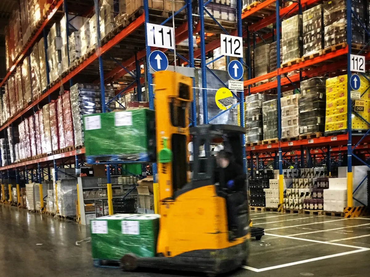 Panduan Lengkap Sewa Forklift: Apa Saja yang Perlu Dicek Sebelum Kontrak